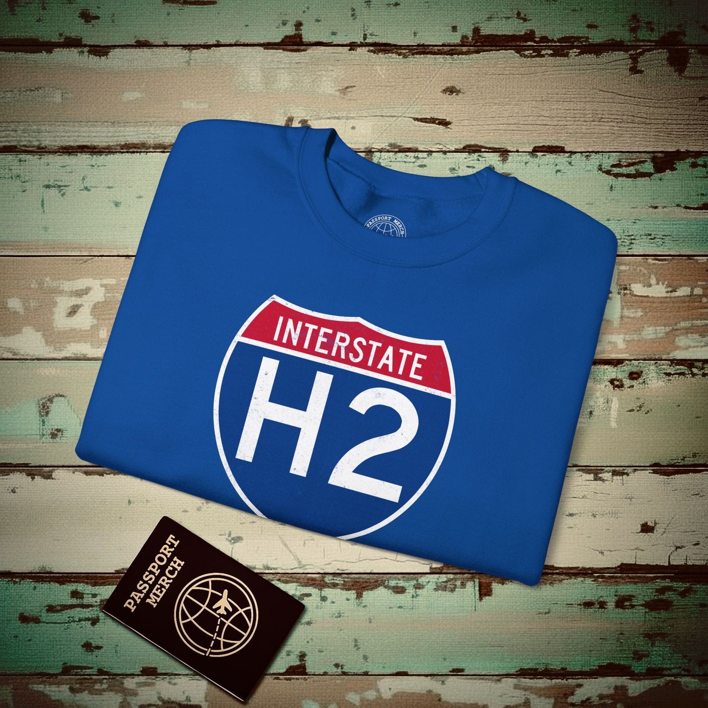 Signs of Wanderlust, Interstate H2, Hawaii Crewneck Royal / S