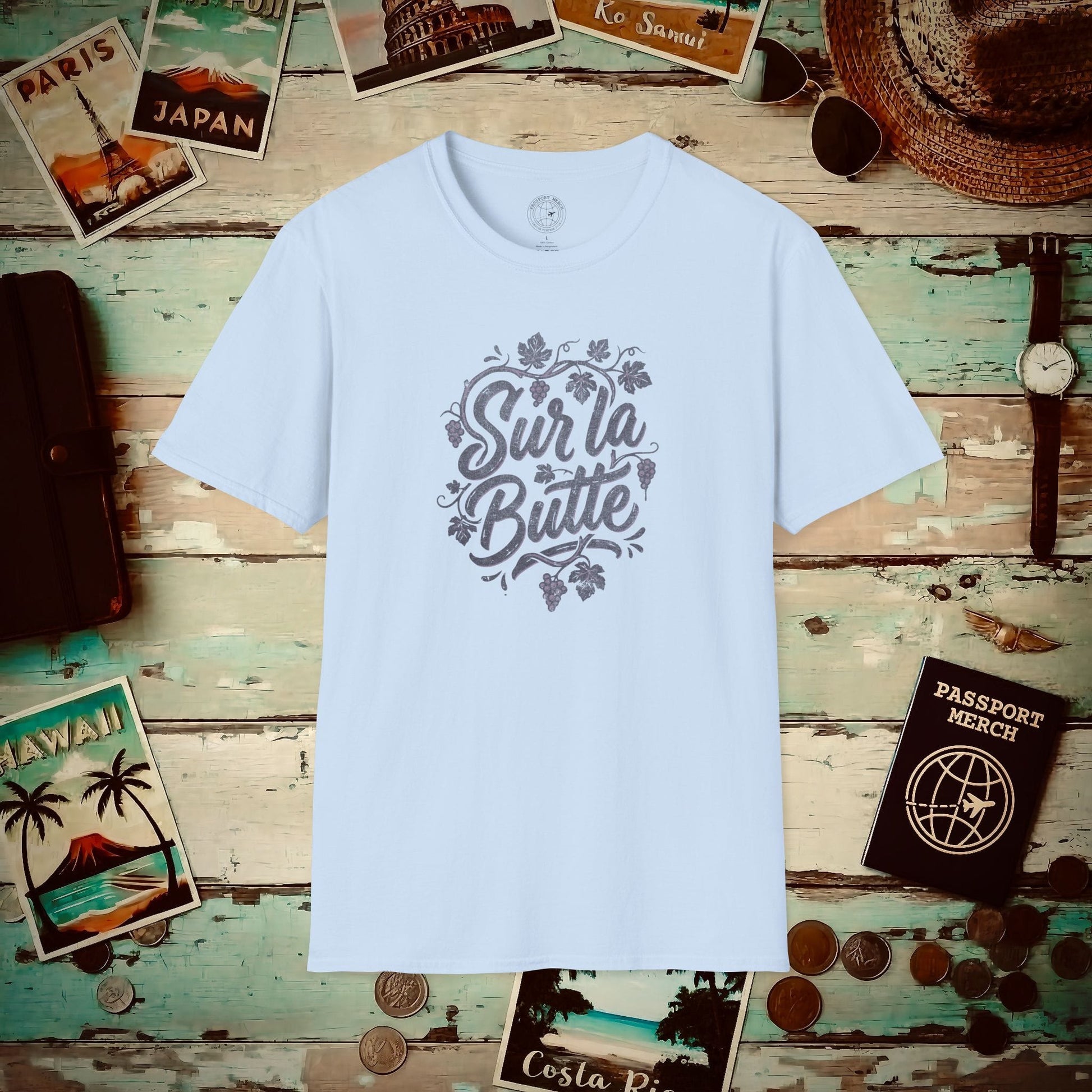 Sur la Butte Montmartre, France T-Shirt Light Blue / S
