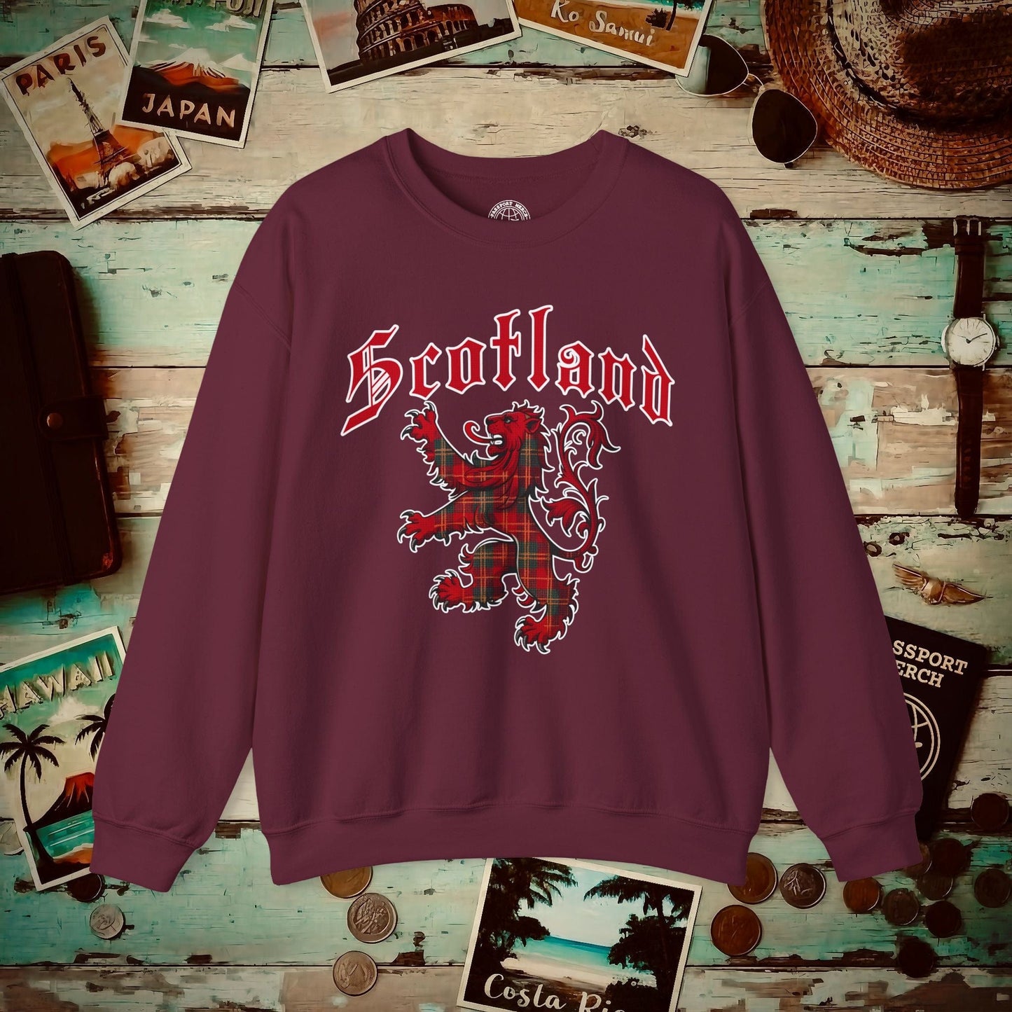 Tartan Lion Rampant, Scotland, UK Crewneck Maroon / S