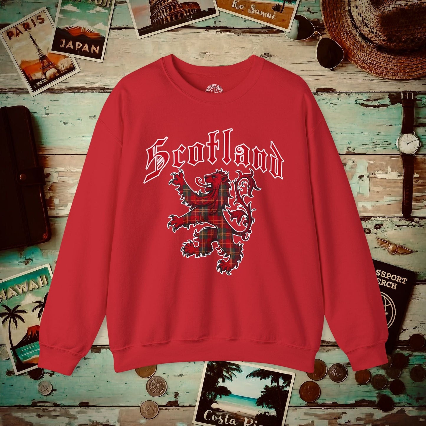 Tartan Lion Rampant, Scotland, UK Crewneck Red / S