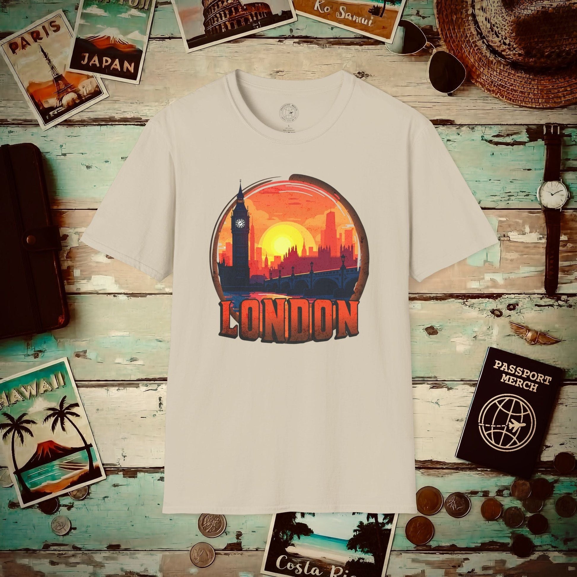 Vintage Big Ben Sunset, London, England T-Shirt Sand / S