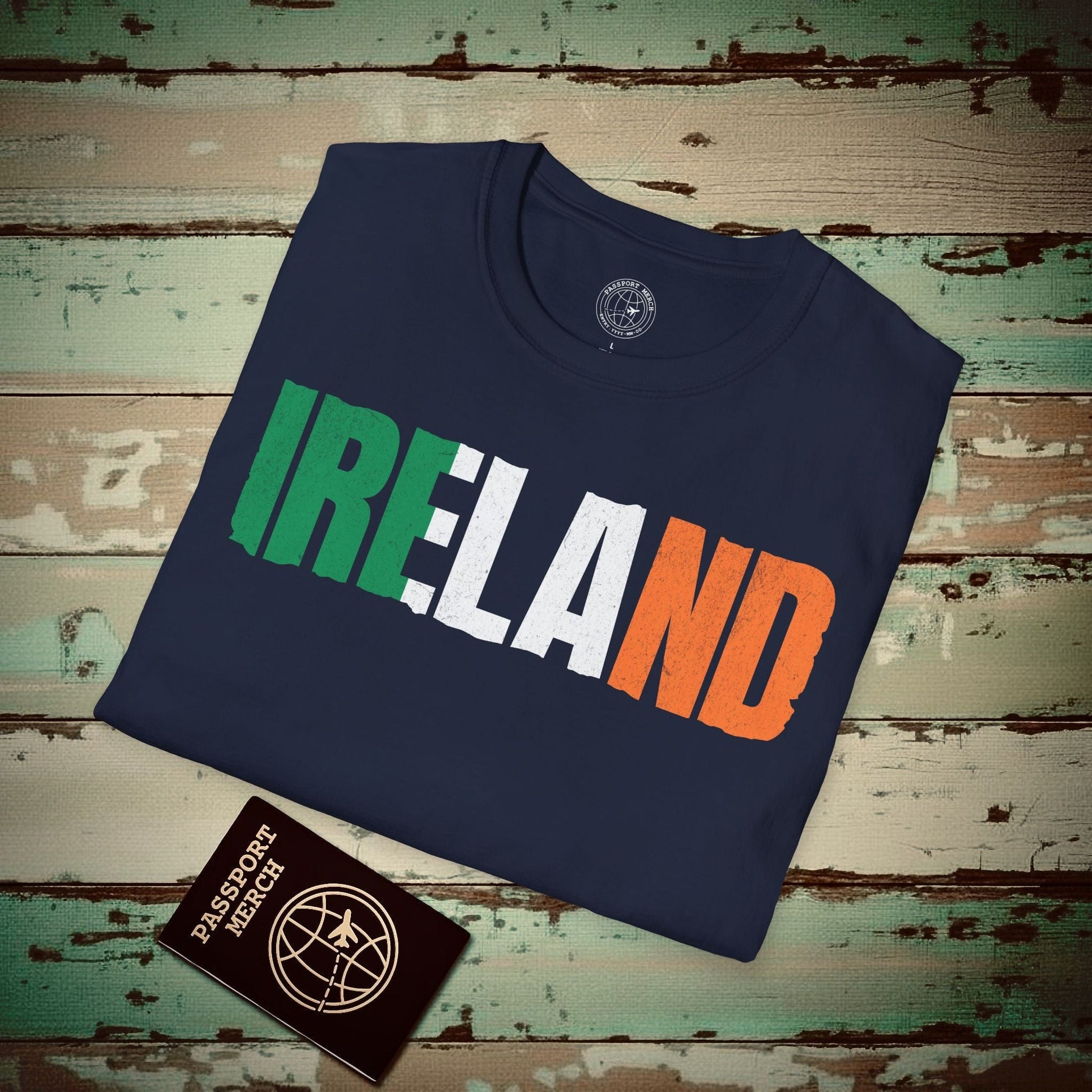 Vintage Ireland Patriotism Letter Flag T-Shirt Navy / S