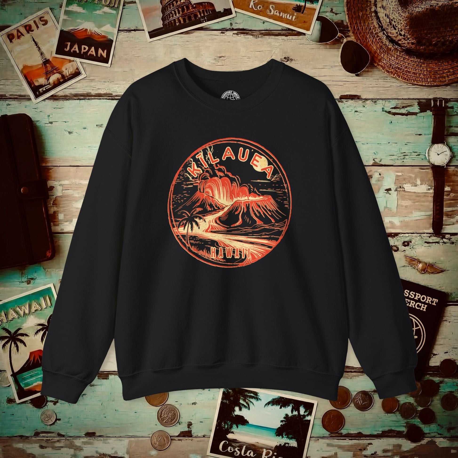 Vintage Kilauea Eruption, Hawaii Crewneck Black / S