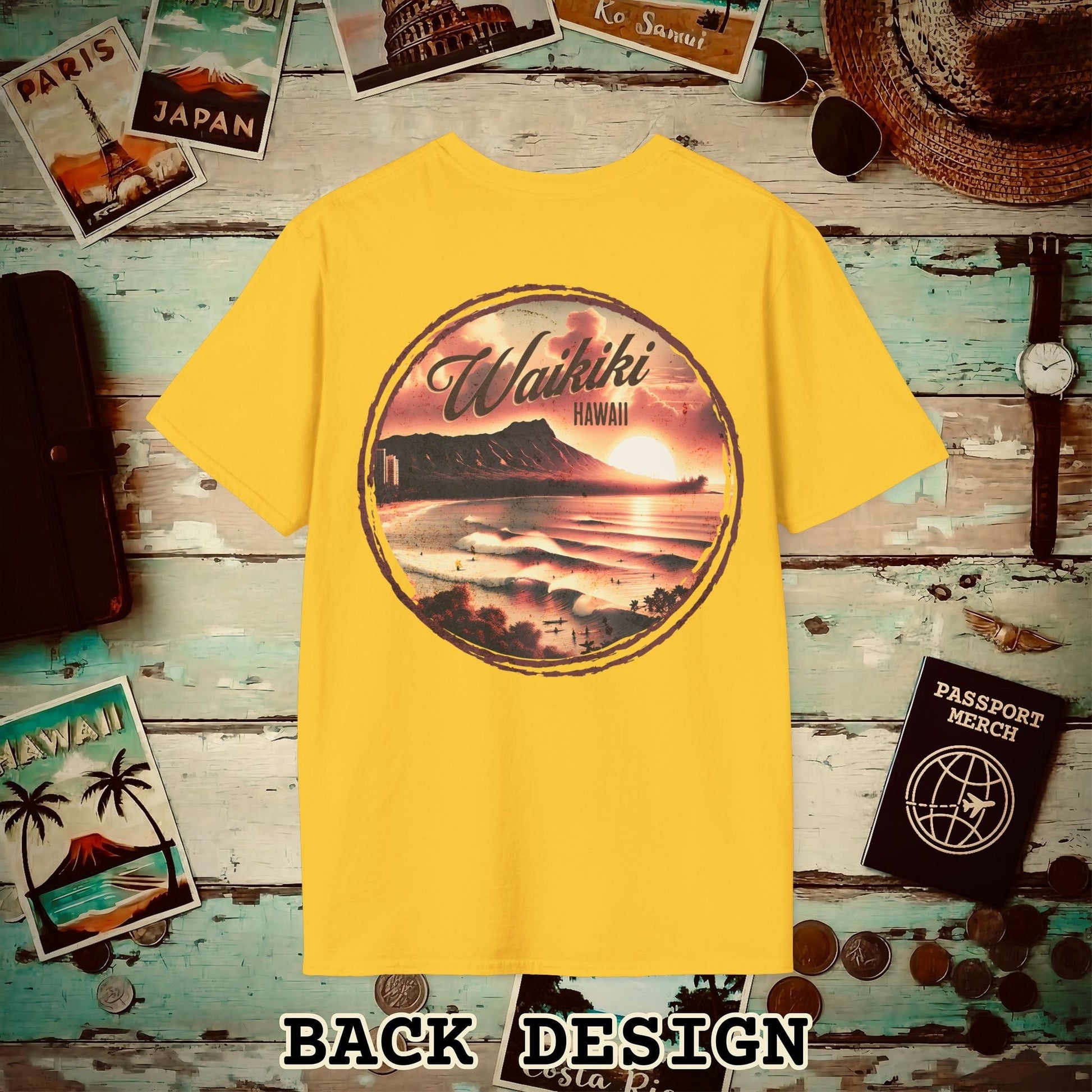 Vintage Nostalgia, Waikiki, Hawaii, Back Print T-Shirt Daisy / S