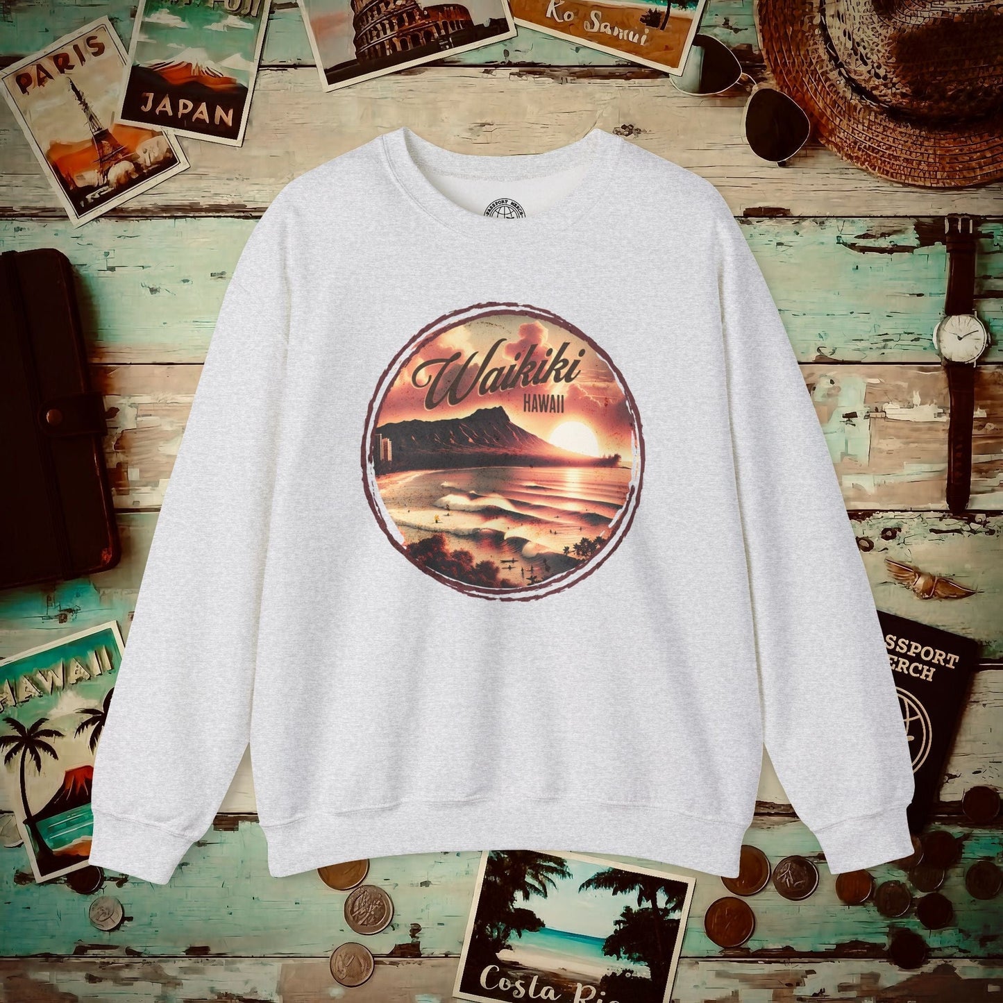 Vintage Nostalgia, Waikiki, Hawaii Crewneck Ash / S