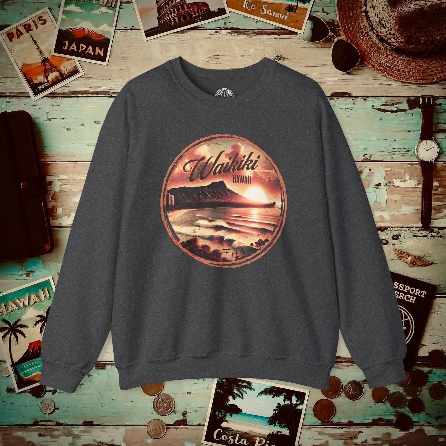 Vintage Nostalgia, Waikiki, Hawaii Crewneck Dark Heather / S