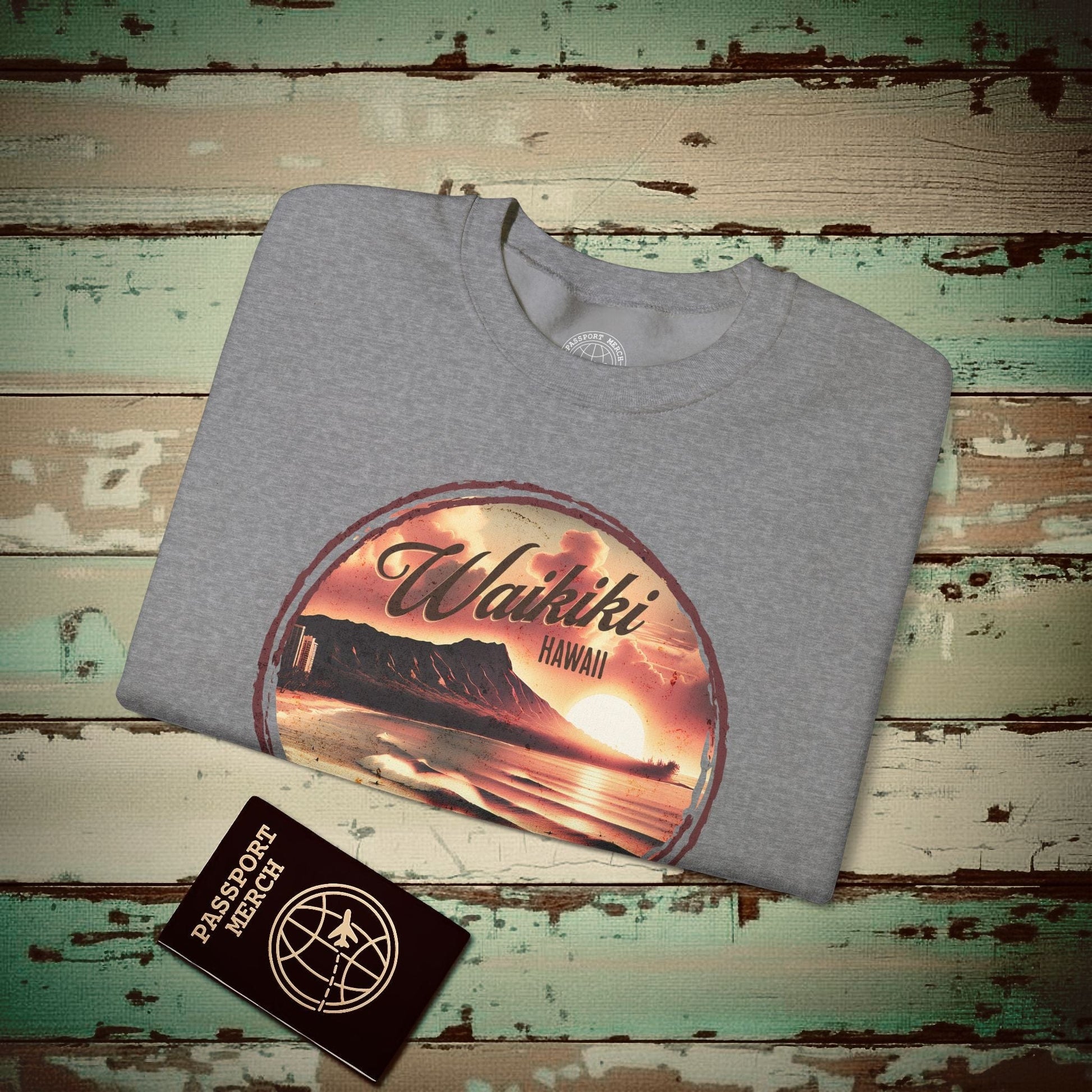Vintage Nostalgia, Waikiki, Hawaii Crewneck Graphite Heather / S