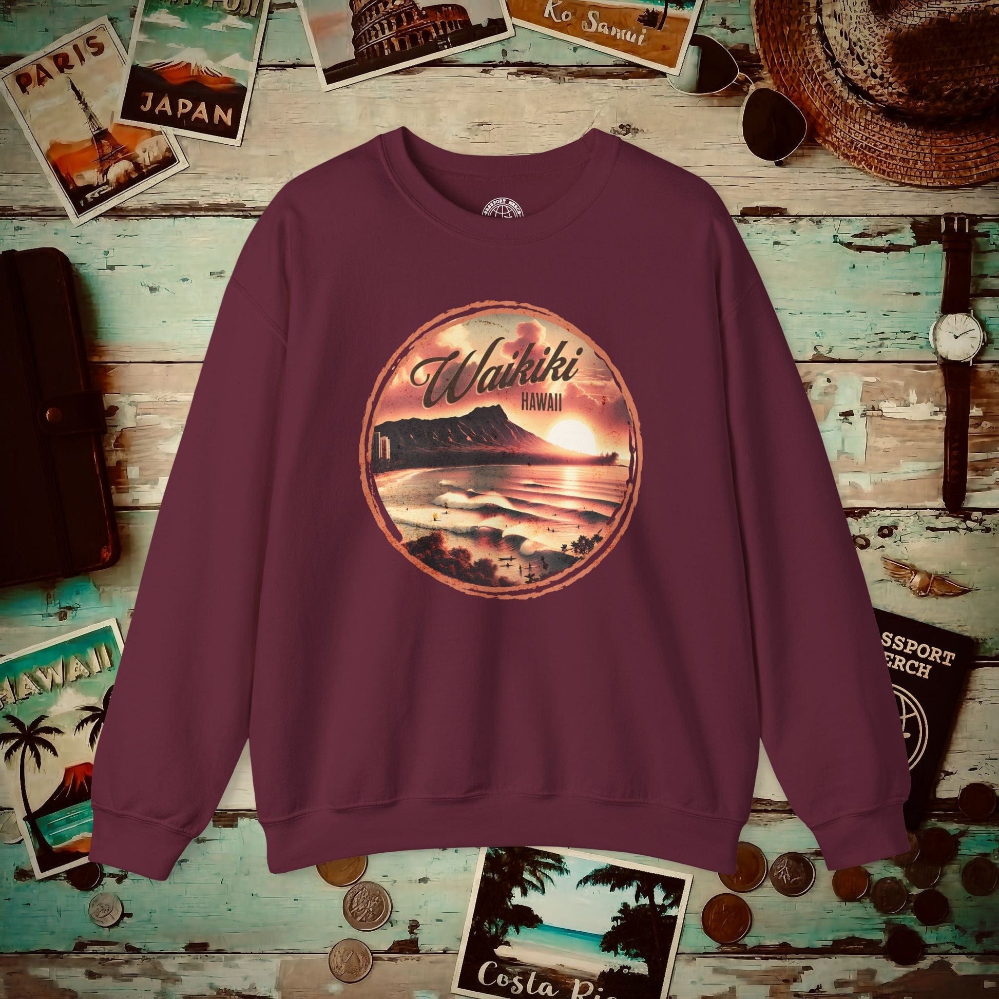 Vintage Nostalgia, Waikiki, Hawaii Crewneck Maroon / S
