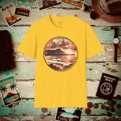 Vintage Nostalgia, Waikiki, Hawaii T-Shirt Daisy / S