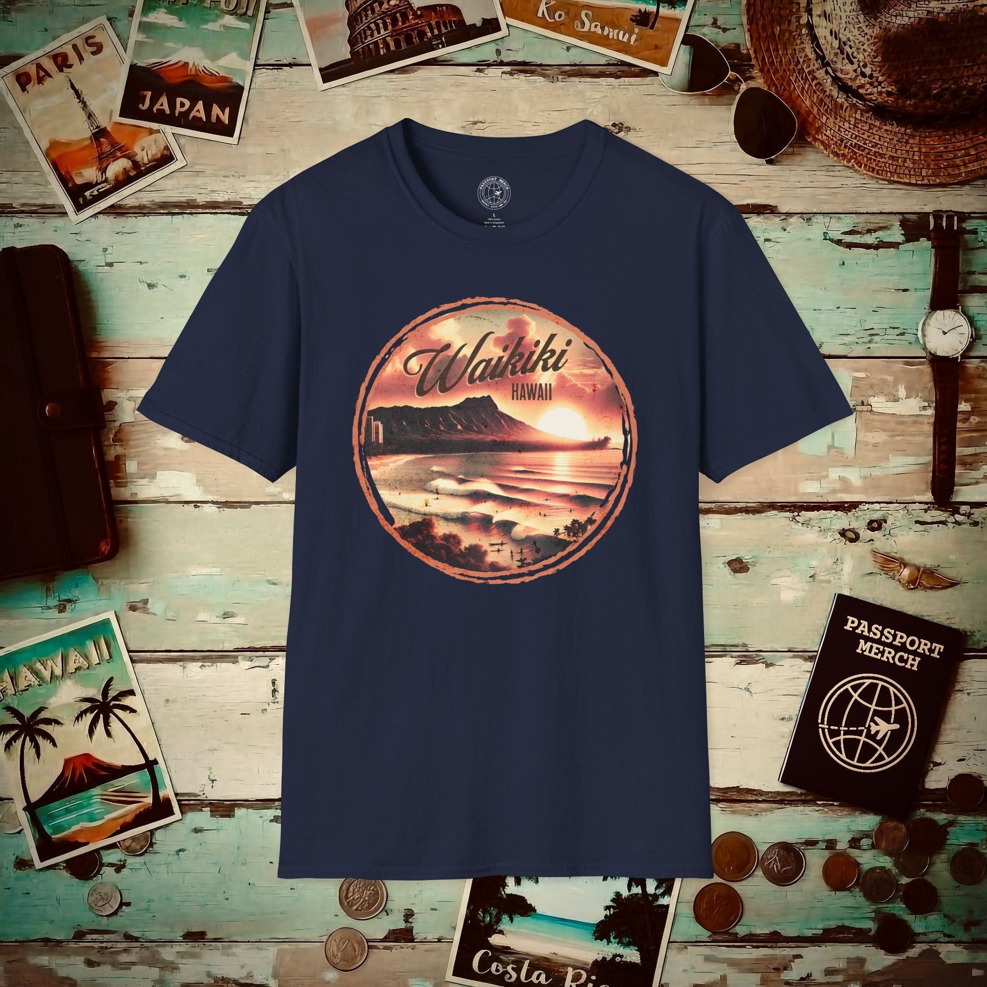 Vintage Nostalgia, Waikiki, Hawaii T-Shirt Navy / S