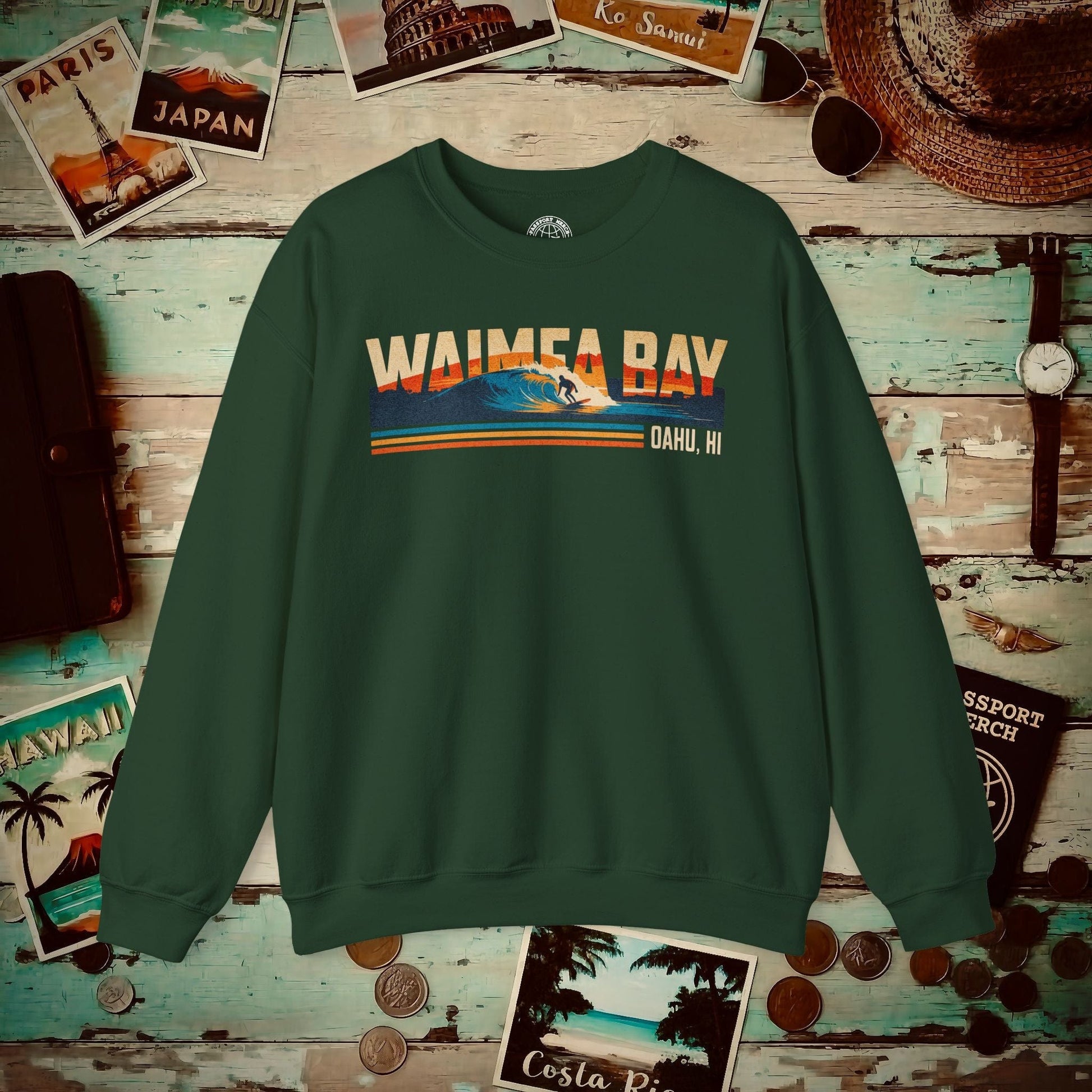 Waimea Bay, Oahu, Hawaii - Vibrant Surf Retro Crewneck Forest Green / S