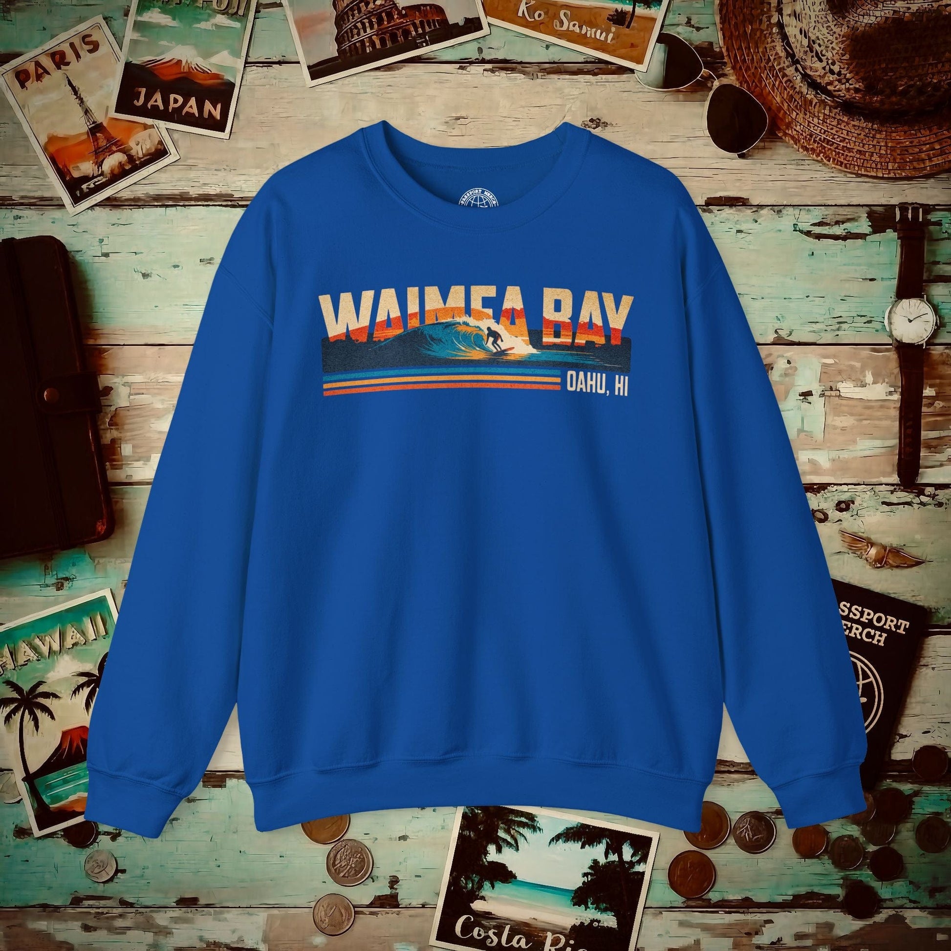 Waimea Bay, Oahu, Hawaii - Vibrant Surf Retro Crewneck Royal / S