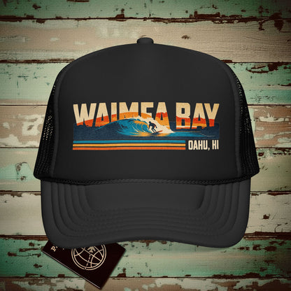 Waimea Bay, Oahu, Hawaii - Vibrant Surf Retro Trucker Hat Black / One size