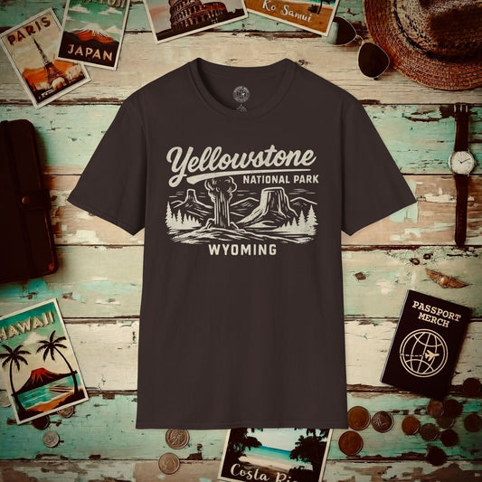 Yellowstone National Park Vintage Monochrome, Wyoming T-Shirt Dark Chocolate / S