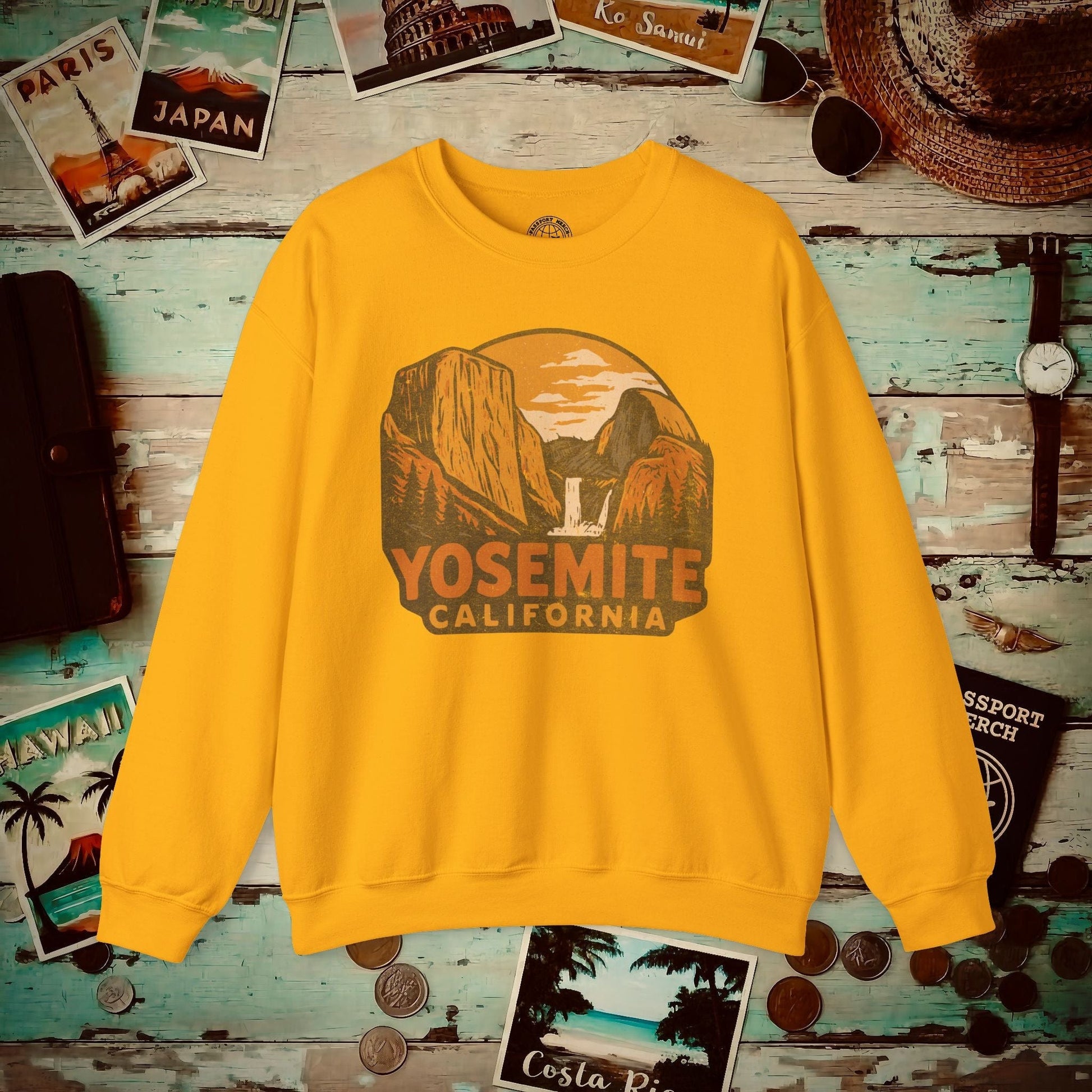 Yosemite, California - 80's Vintage Crewneck Gold / S