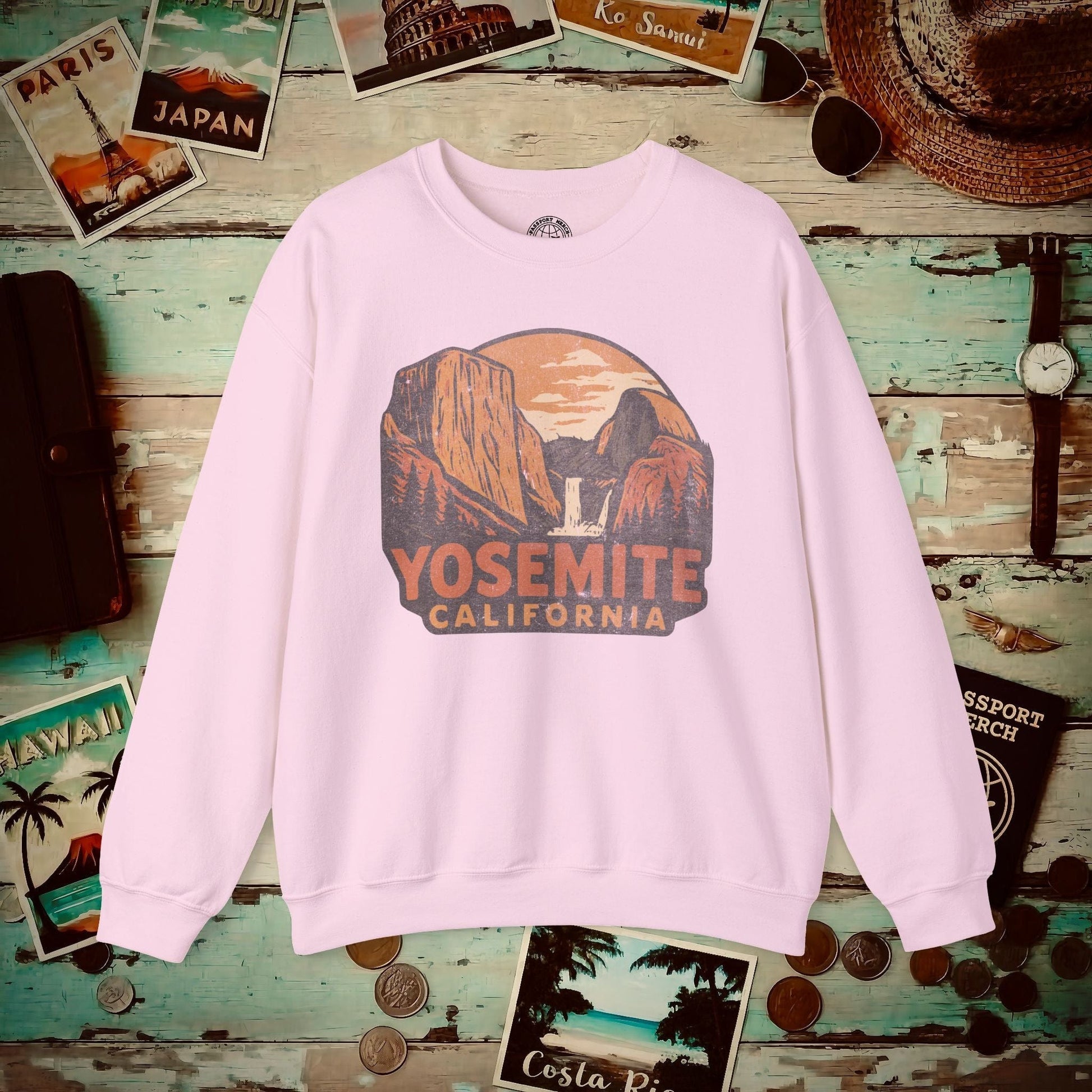 Yosemite, California - 80's Vintage Crewneck Light Pink / S