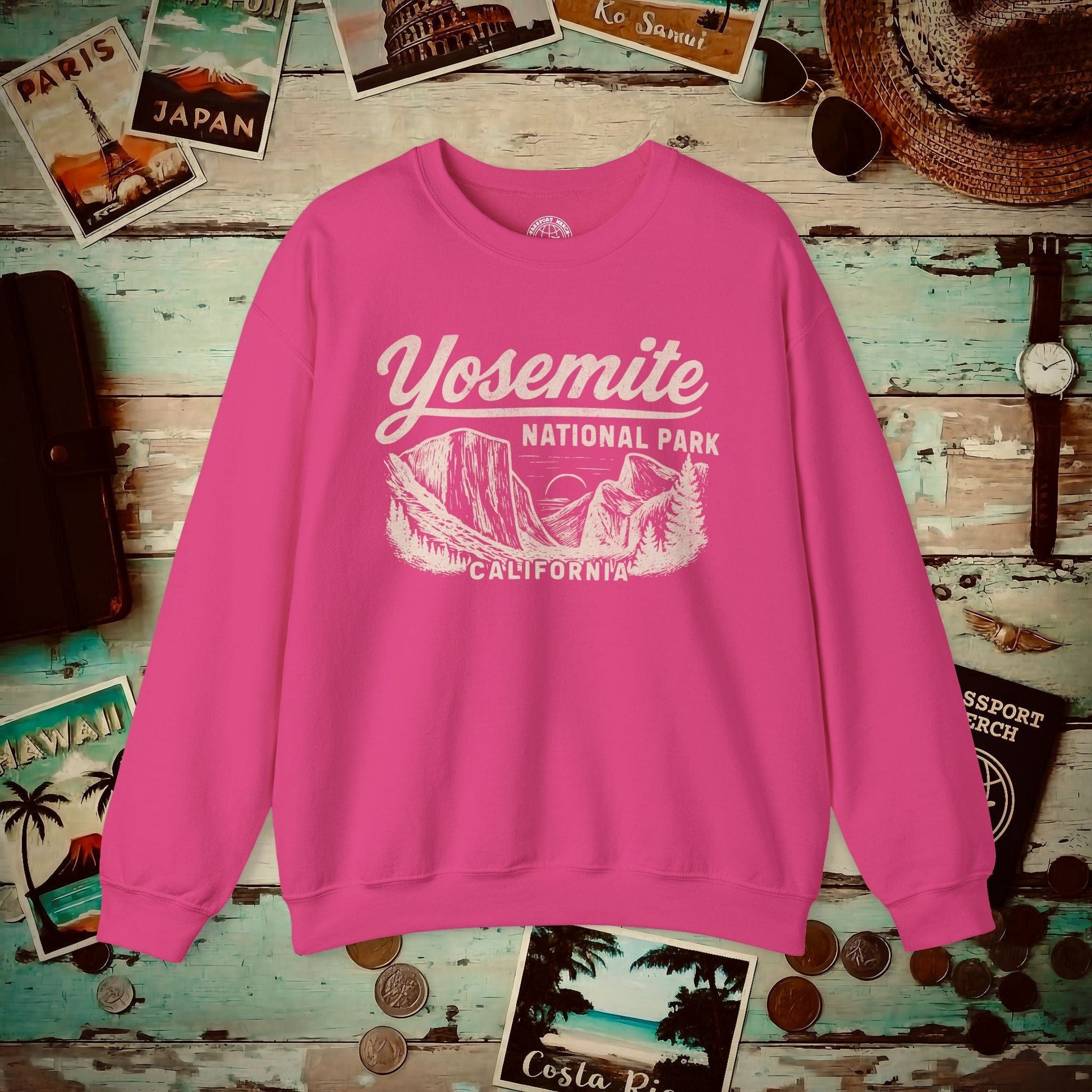 Yosemite National Park Vintage Monochrome, California Crewneck Heliconia / S