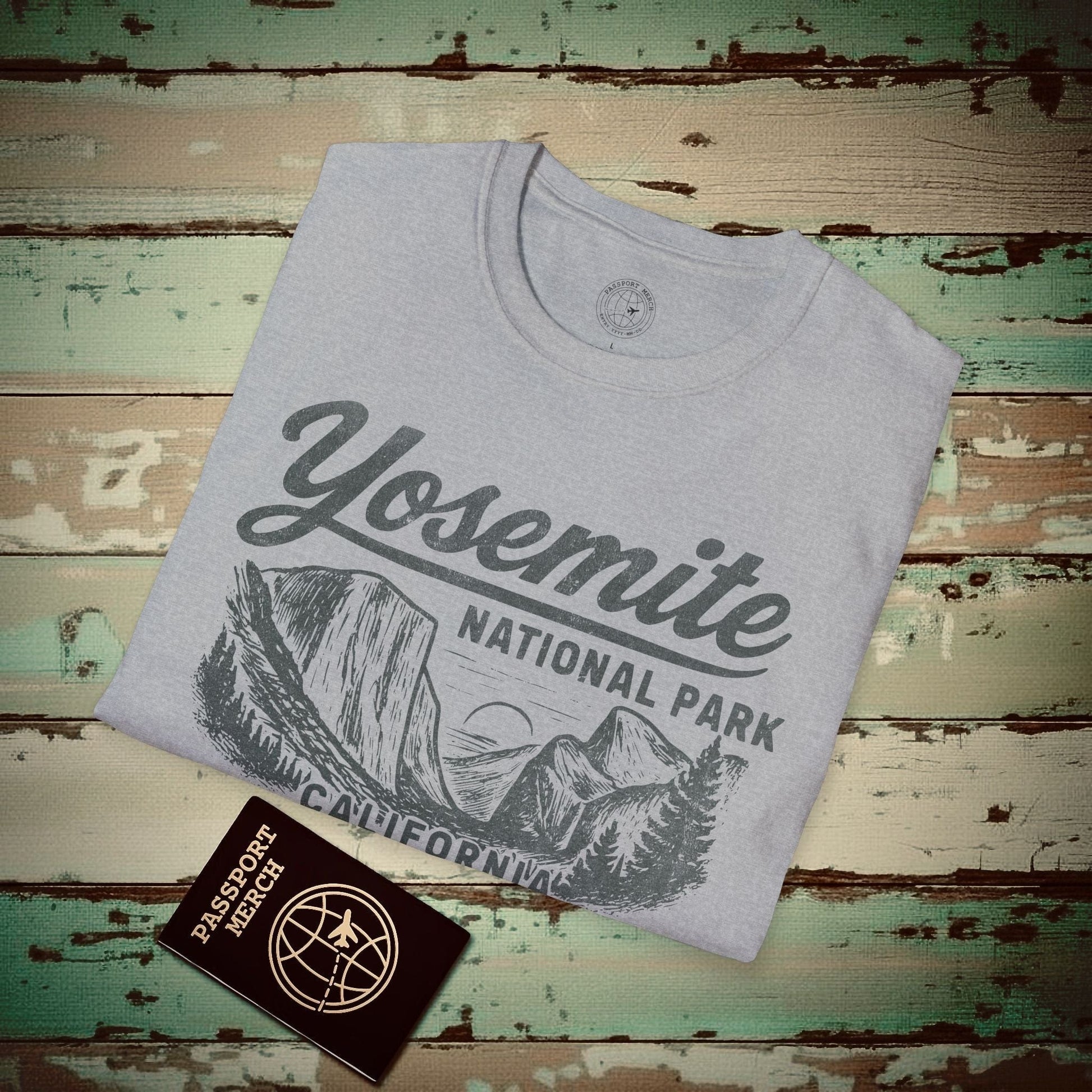 Yosemite National Park Vintage Monochrome, California T-Shirt Sport Grey / S