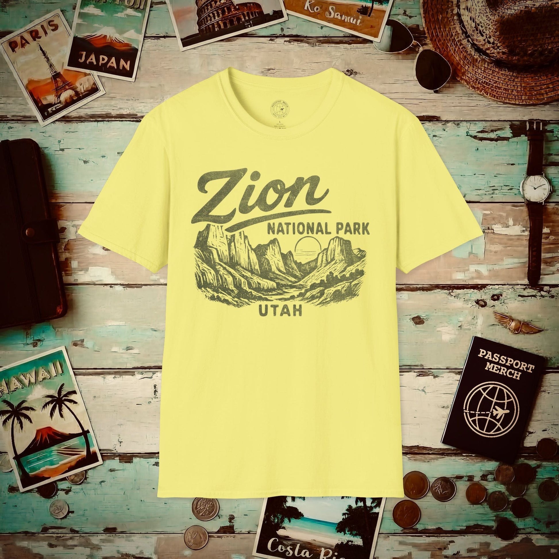 Zion National Park Vintage Monochrome, Utah T-Shirt Cornsilk / S