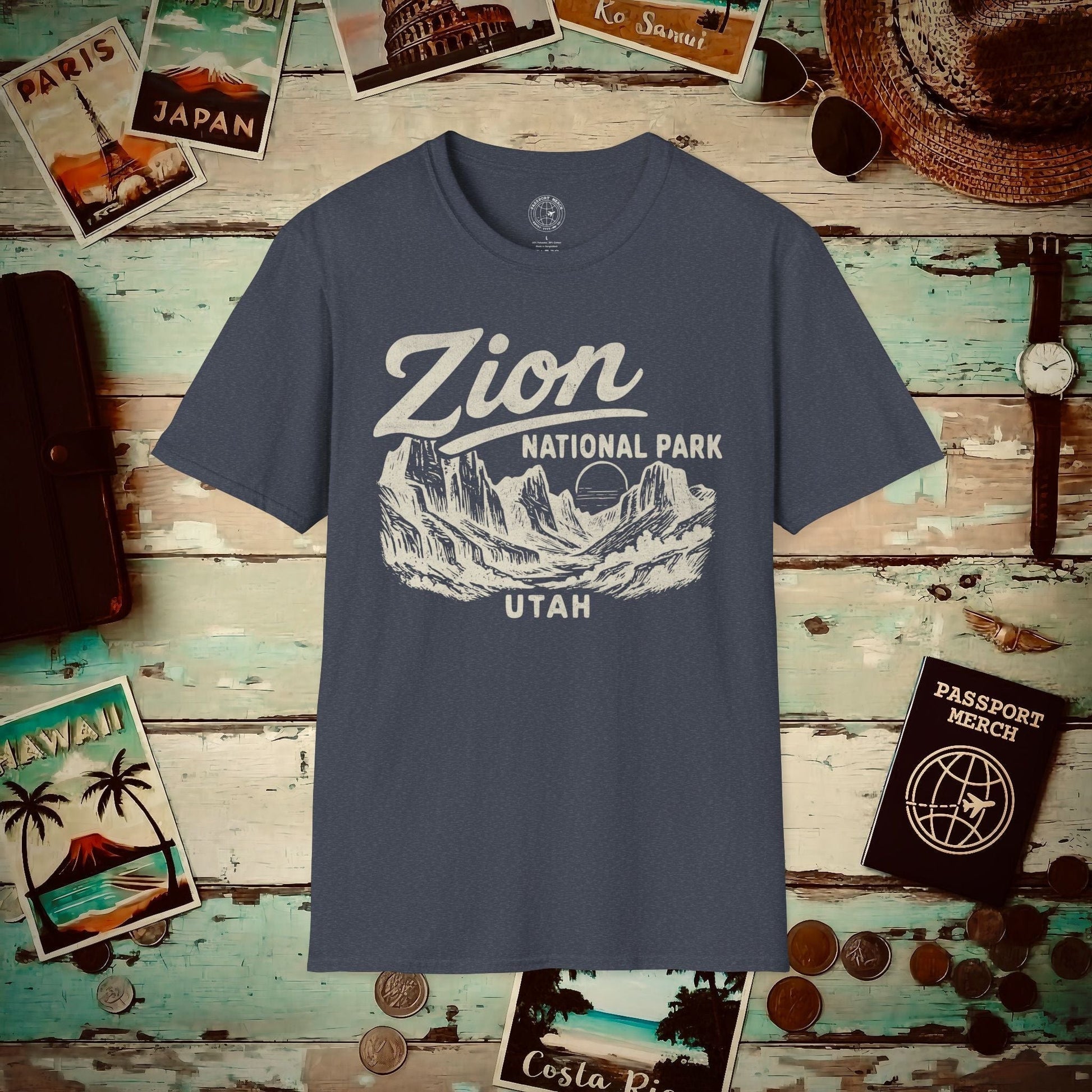 Zion National Park Vintage Monochrome, Utah T-Shirt Heather Navy / S